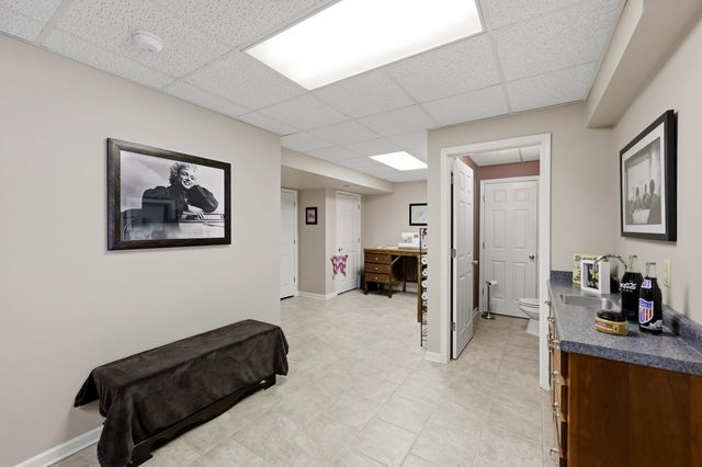 525 Woodstream Court, Lexington, KY 40515