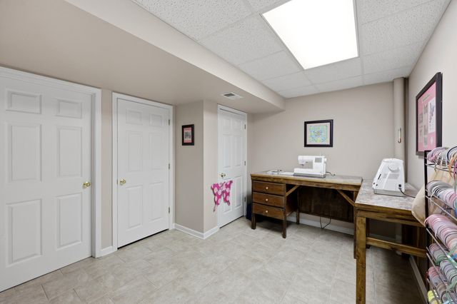 525 Woodstream Court, Lexington, KY 40515