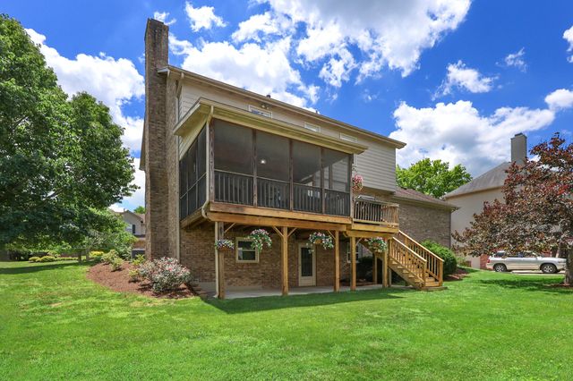 525 Woodstream Court, Lexington, KY 40515