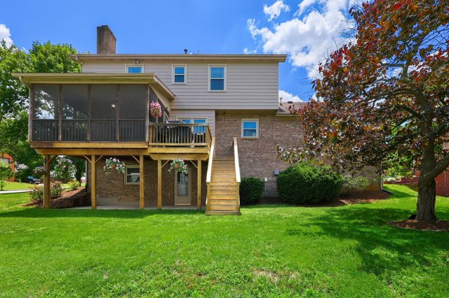 525 Woodstream Court, Lexington, KY 40515