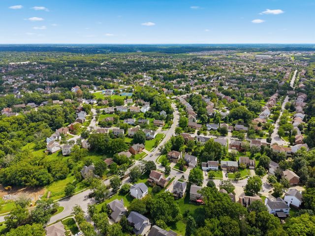 525 Woodstream Court, Lexington, KY 40515