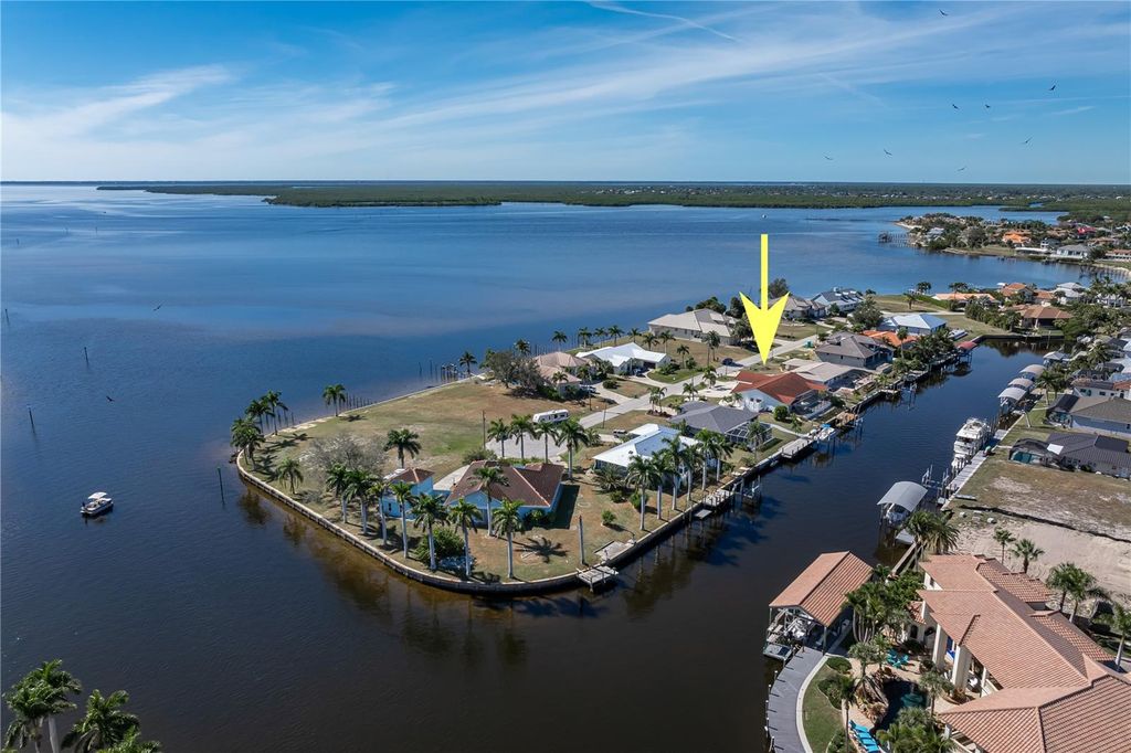 Image 11 of property listing at 136 CREEK DRIVE SE, Port Charlotte, FL 33952