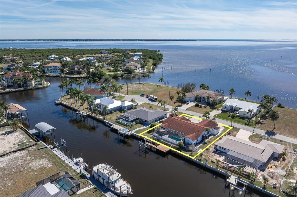 Image 14 of property listing at 136 CREEK DRIVE SE, Port Charlotte, FL 33952