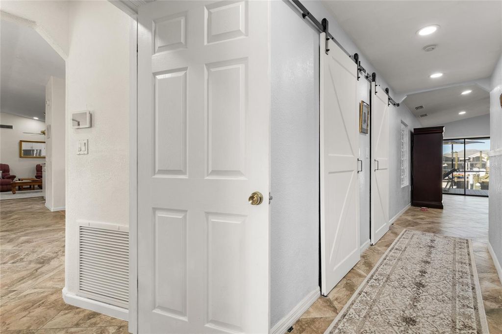 Image 37 of property listing at 136 CREEK DRIVE SE, Port Charlotte, FL 33952