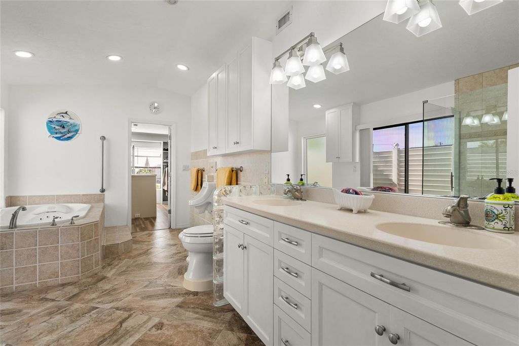 Image 38 of property listing at 136 CREEK DRIVE SE, Port Charlotte, FL 33952