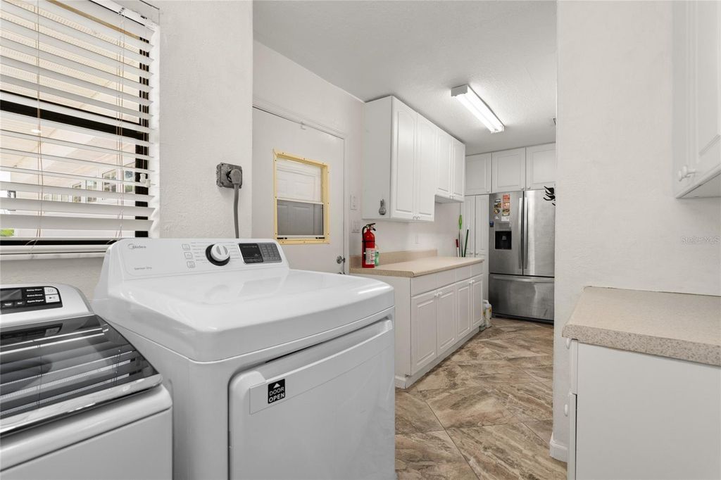 Image 60 of property listing at 136 CREEK DRIVE SE, Port Charlotte, FL 33952