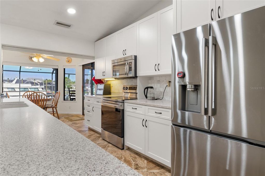 Image 8 of property listing at 136 CREEK DRIVE SE, Port Charlotte, FL 33952