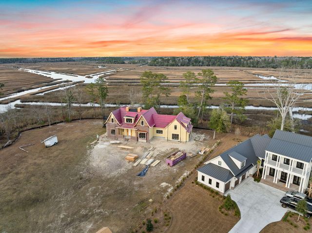 113 Silverbell Lane, Ravenel, SC 29470