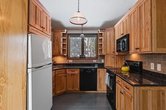36 Myrtle Avenue, Newburyport, MA 01950