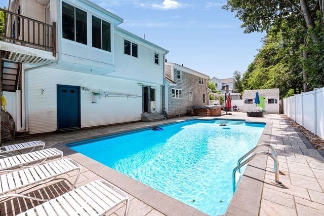36 Myrtle Avenue, Newburyport, MA 01950