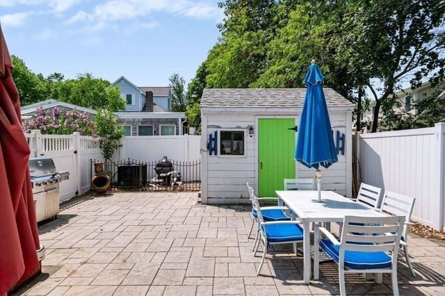 36 Myrtle Avenue, Newburyport, MA 01950