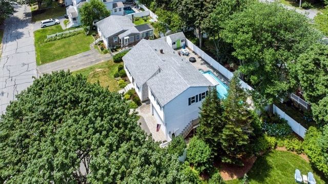 36 Myrtle Avenue, Newburyport, MA 01950