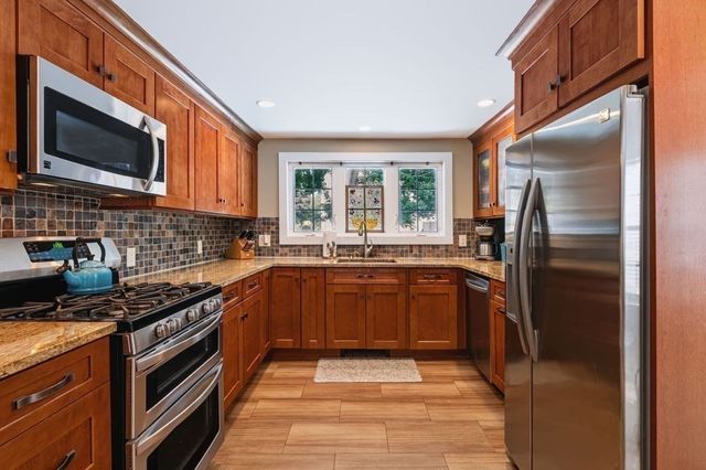 36 Myrtle Avenue, Newburyport, MA 01950