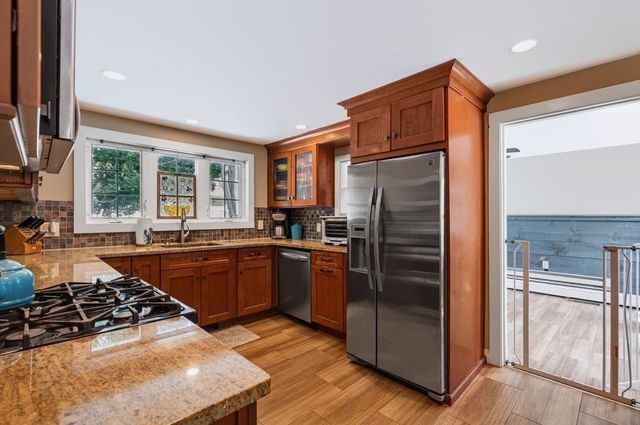 36 Myrtle Avenue, Newburyport, MA 01950