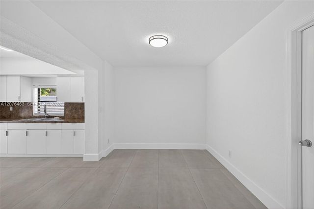 17150 NE 18th Avenue 17150, North Miami Beach, FL 33162