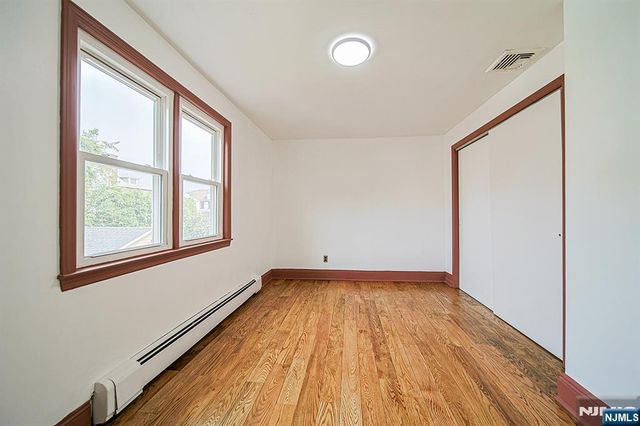709 Kingsland Avenue, Ridgefield, NJ 07657