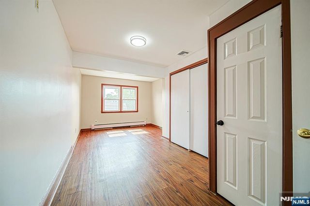 709 Kingsland Avenue, Ridgefield, NJ 07657
