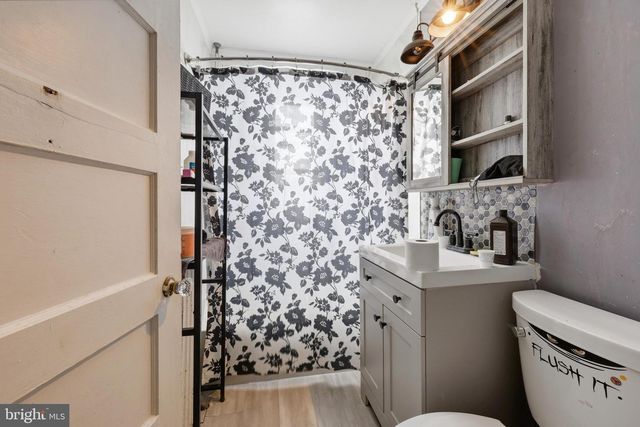 3841 MARSHALL RD, Drexel Hill, PA 19026