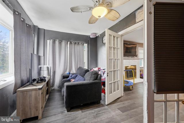 3841 MARSHALL RD, Drexel Hill, PA 19026