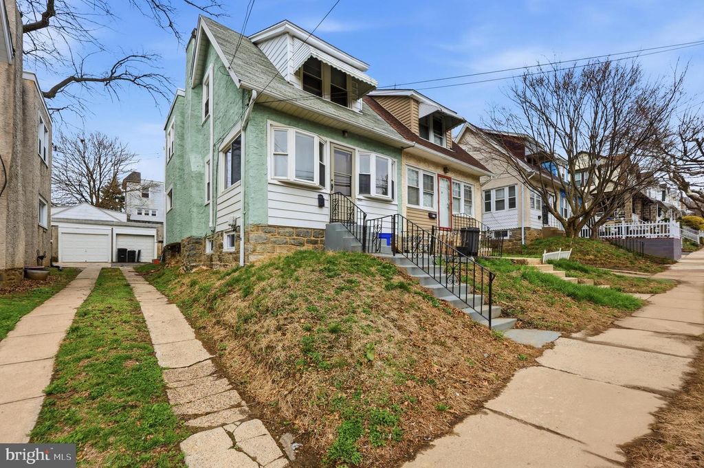 3841 MARSHALL RD, Drexel Hill, PA 19026