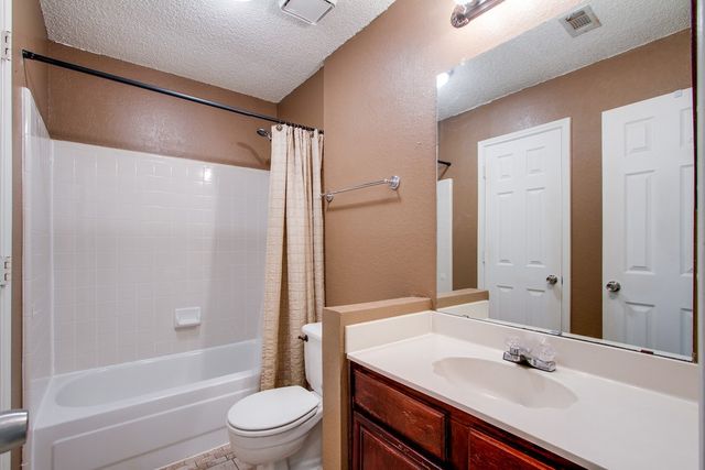 2104 Regency Drive, Flower Mound, TX 75028