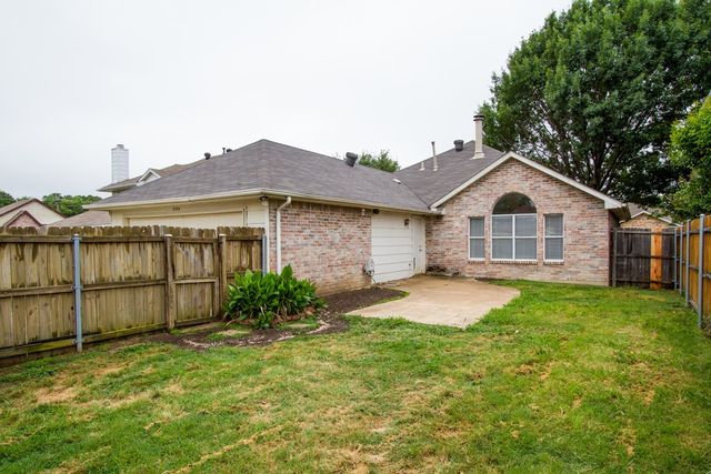 2104 Regency Drive, Flower Mound, TX 75028
