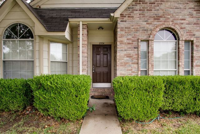 2104 Regency Drive, Flower Mound, TX 75028