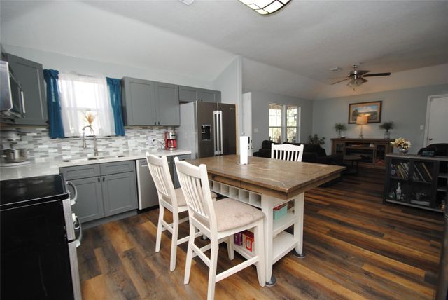 10820 Royal Magnolia Drive, Conroe, TX 77303