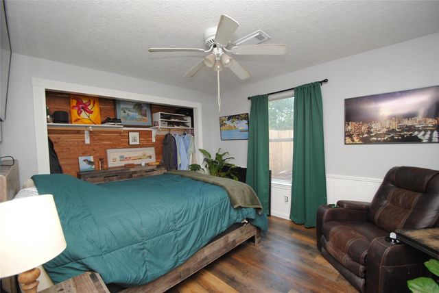 10820 Royal Magnolia Drive, Conroe, TX 77303