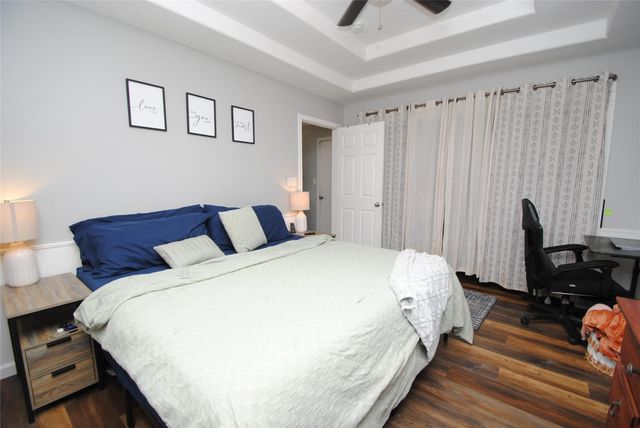 10820 Royal Magnolia Drive, Conroe, TX 77303