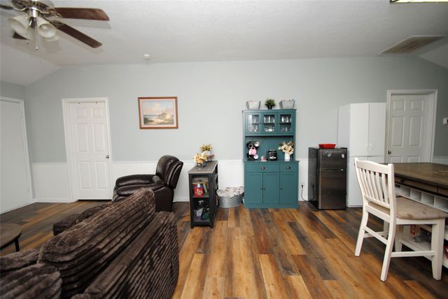 10820 Royal Magnolia Drive, Conroe, TX 77303