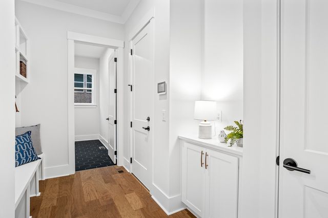 7295 Woodruff Dr, Fairview, TN 37062