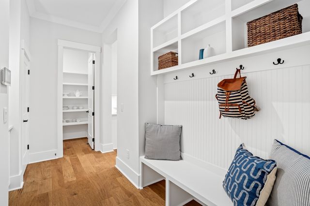 7295 Woodruff Dr, Fairview, TN 37062