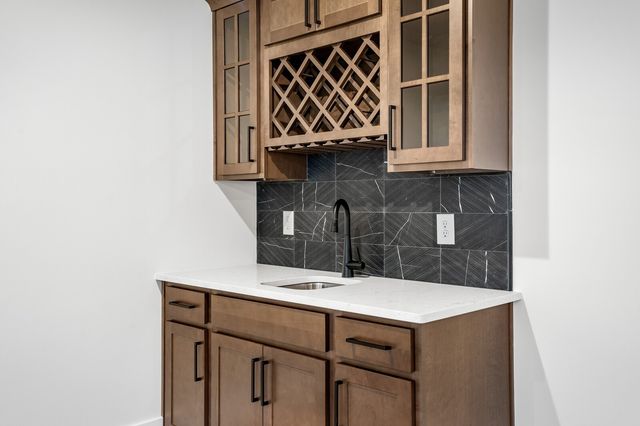 7295 Woodruff Dr, Fairview, TN 37062