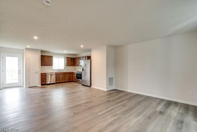 221 River Run Drive, Elyria, OH 44035