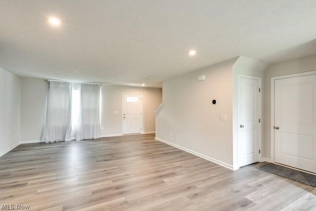 221 River Run Drive, Elyria, OH 44035