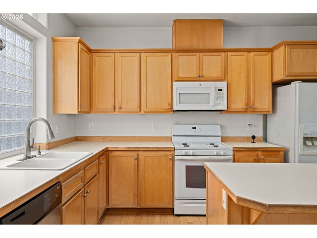 1551 Ne 103RD Ave, Hillsboro, OR 97006