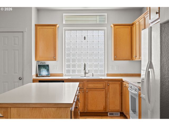 1551 Ne 103RD Ave, Hillsboro, OR 97006