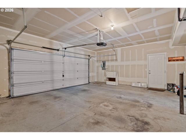 1551 Ne 103RD Ave, Hillsboro, OR 97006