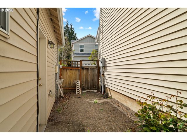 1551 Ne 103RD Ave, Hillsboro, OR 97006