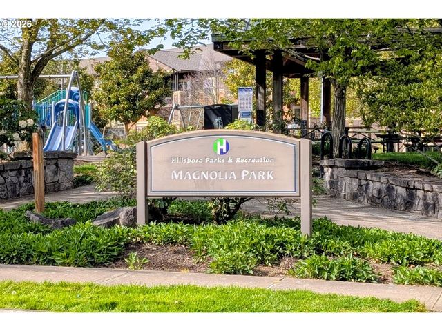 1551 Ne 103RD Ave, Hillsboro, OR 97006