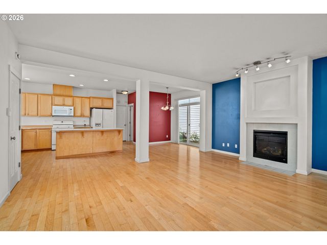 1551 Ne 103RD Ave, Hillsboro, OR 97006