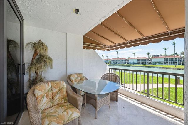 2310 Gulf Shore BLVD N 112, Naples, FL 34103