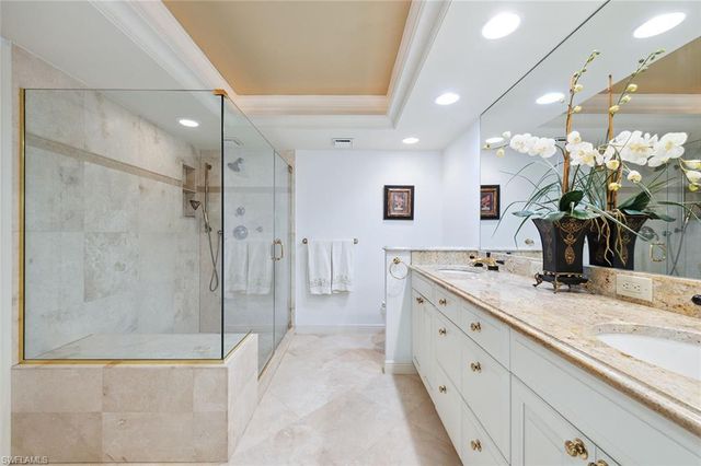 2310 Gulf Shore BLVD N 112, Naples, FL 34103