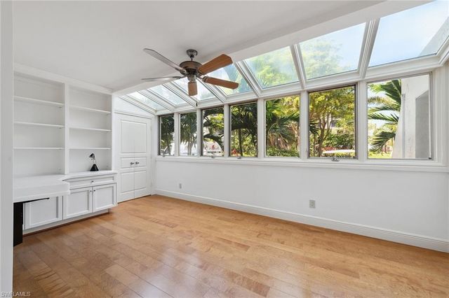 2310 Gulf Shore BLVD N 112, Naples, FL 34103