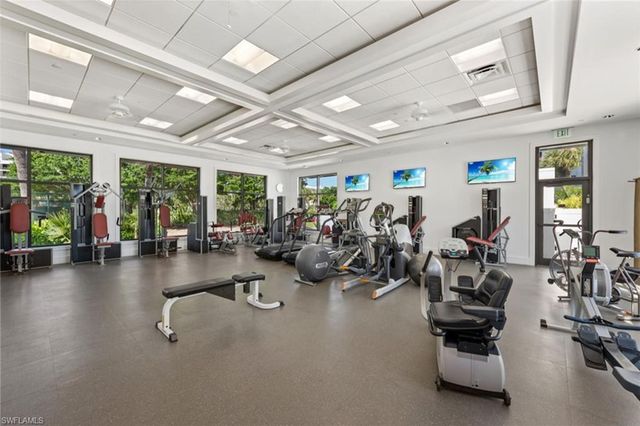 2310 Gulf Shore BLVD N 112, Naples, FL 34103
