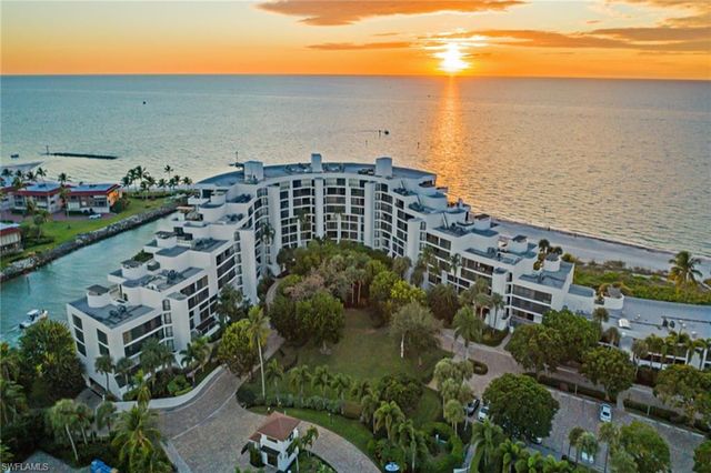 2310 Gulf Shore BLVD N 112, Naples, FL 34103