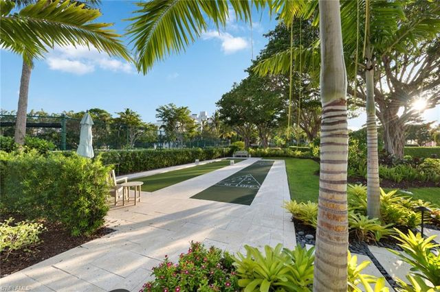 2310 Gulf Shore BLVD N 112, Naples, FL 34103