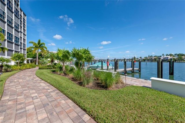 2310 Gulf Shore BLVD N 112, Naples, FL 34103
