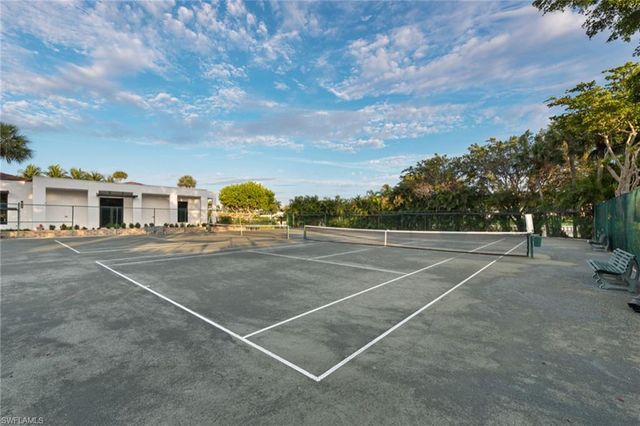 2310 Gulf Shore BLVD N 112, Naples, FL 34103